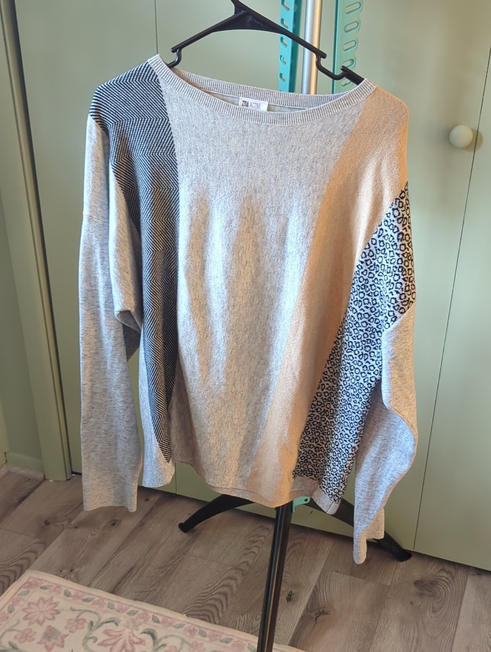 ZYIA Crewneck Sweater in Light Gray with Black Patterned Panels